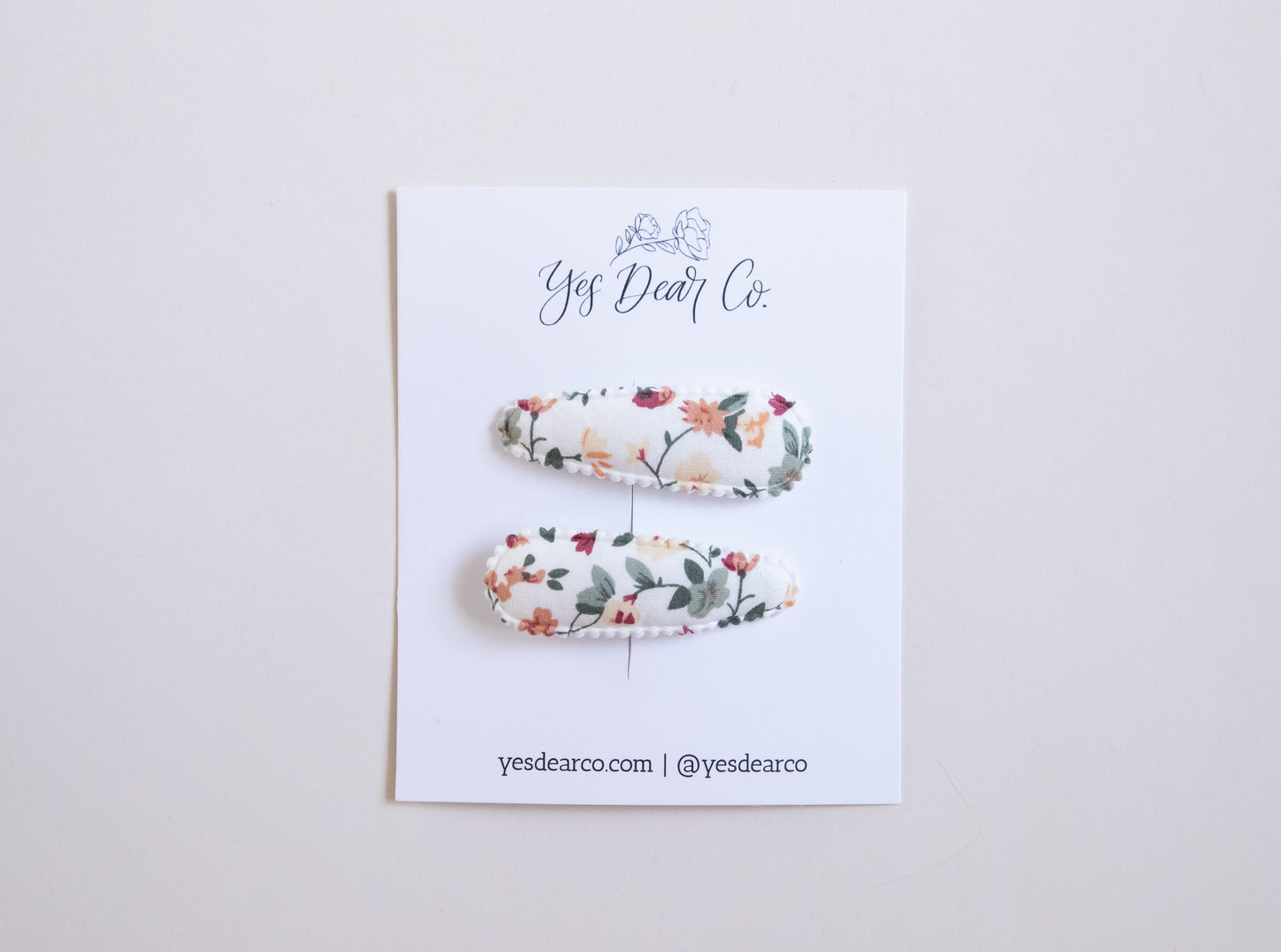Cranberry Floral | Oval Snap Clip