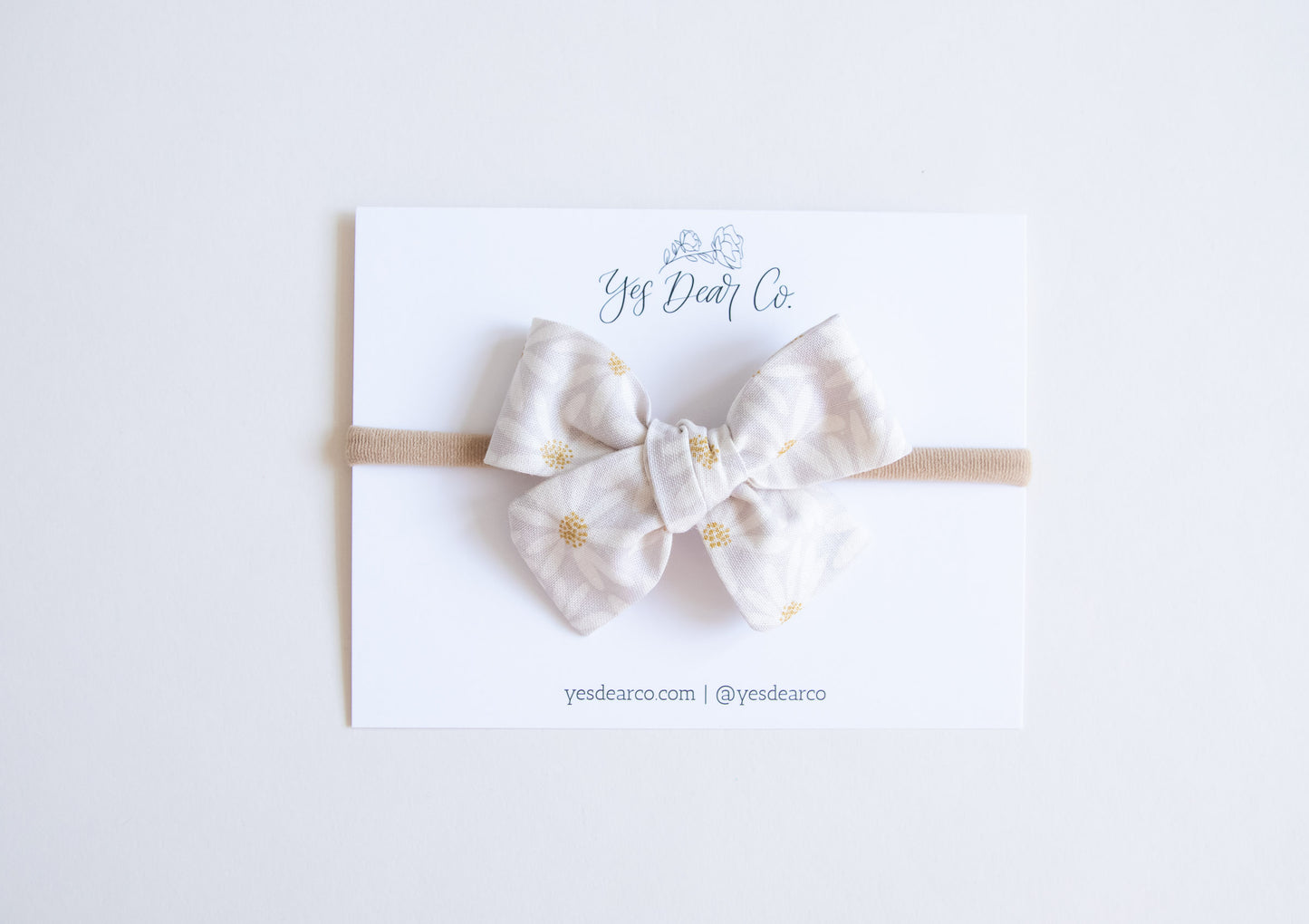 Grey Daisies | Small Pinwheel
